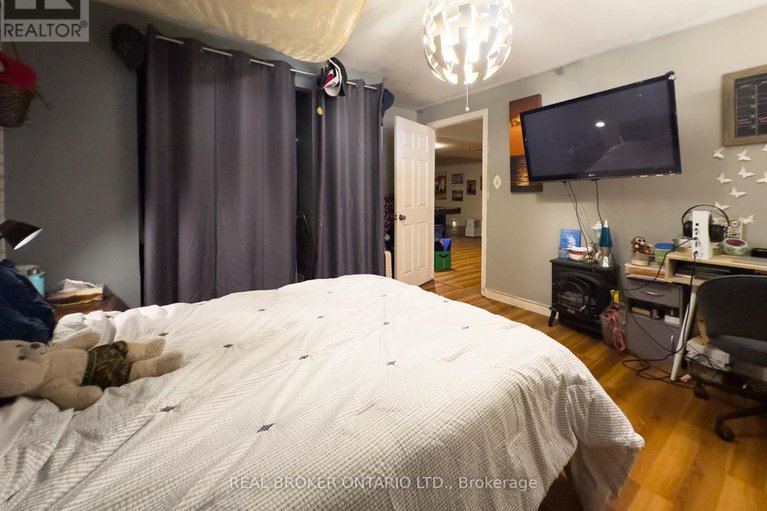 28422588/30-kingfisher-crescent/north-grenville-twp-kemptville-east/north-grenville/ontario/K0G1J0_26