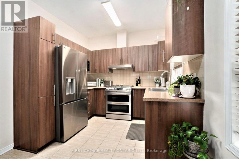 29107693/281-mercury-street/clarencerockland-twp/clarence-rockland/ontario/K4K0G6_7