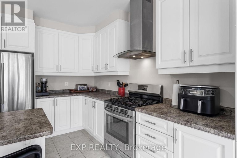 28275401/206-ponderosa-street/emerald-meadowstrailwest/ottawa/ontario/K2V0J6_5
