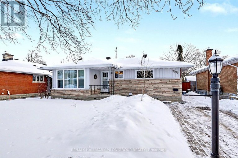 29388102/2089-bangor-street/elmvale-acresurbandale/ottawa/ontario/K1G2X6_1