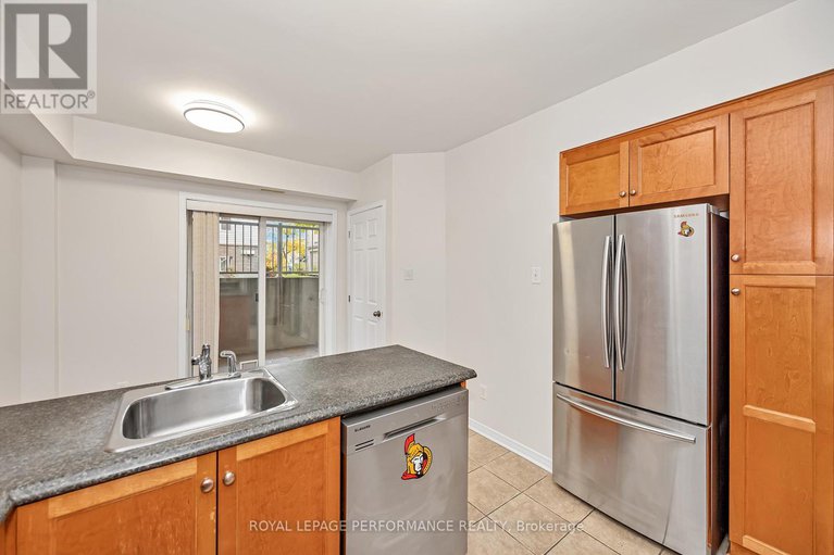 29245170/2-80-briargate-private/springridgeeast-village/ottawa/ontario/K4A0C3_16