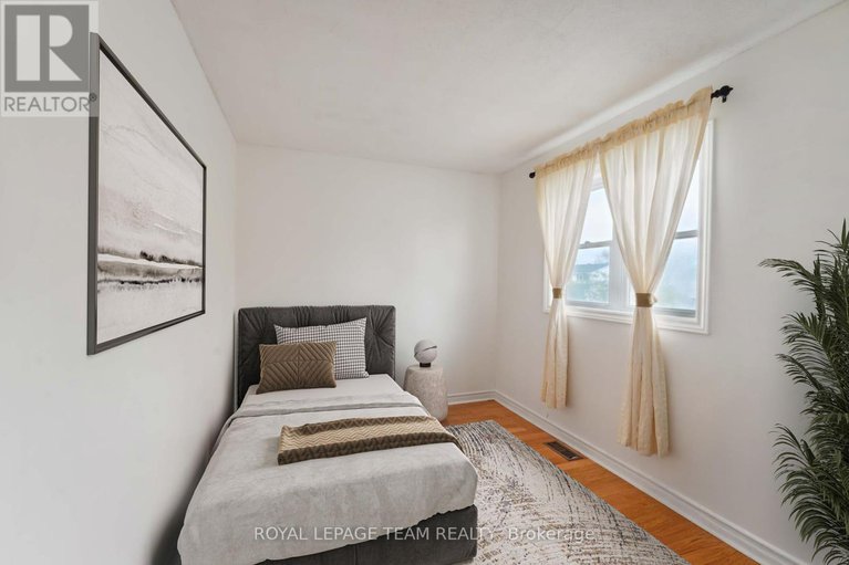 28512165/6351-st-louis-drive/hiawatha-parkconvent-glen/ottawa/ontario/K1C2X9_32