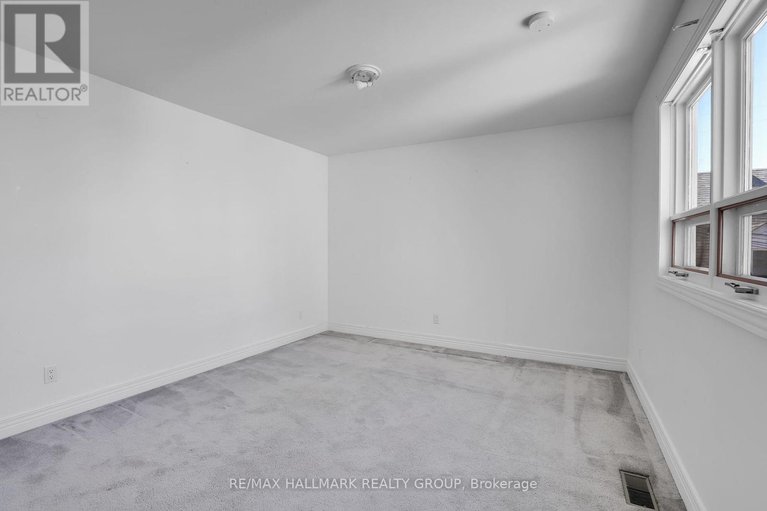 28244394/303-sherwood-drive/civic-hospital/ottawa/ontario/K1Y3W7_26