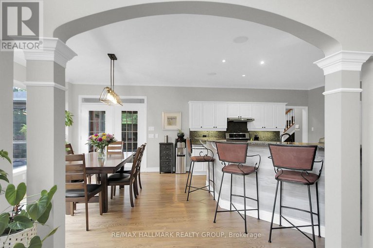 28792098/13-beechgrove-gardens/stittsville-south/ottawa/ontario/K2S1W5_20