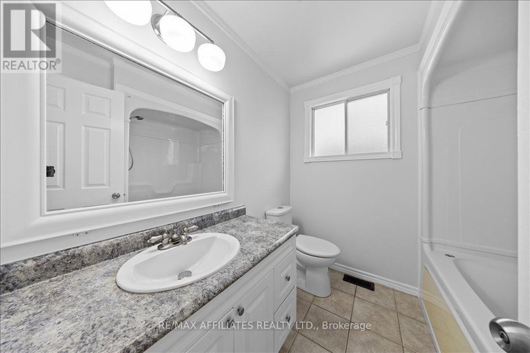 28883250/782-powers-street/town-of-rockland/clarence-rockland/ontario/K4K1L5_22