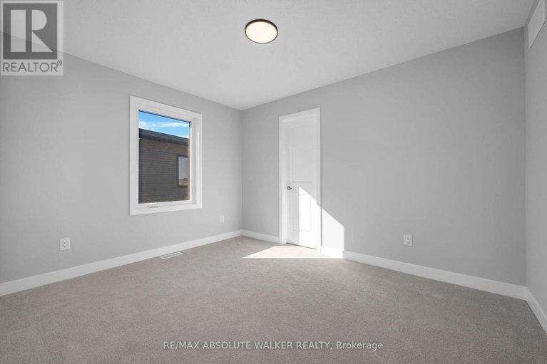 28939980/584-paakanaak-avenue/blossom-parkkemp-parkfindlay-creek/ottawa/ontario/K1X0J6_27