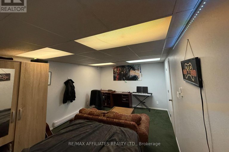 28764213/295-pintail-terrace/chatelaine-village/ottawa/ontario/K1E1Z9_29