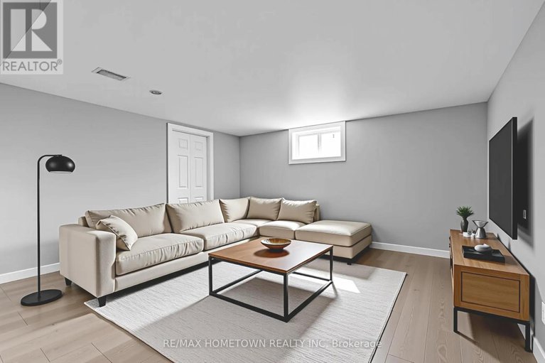 28791657/35-hustler-crescent/iroquois/south-dundas/ontario/K0E1K0_27