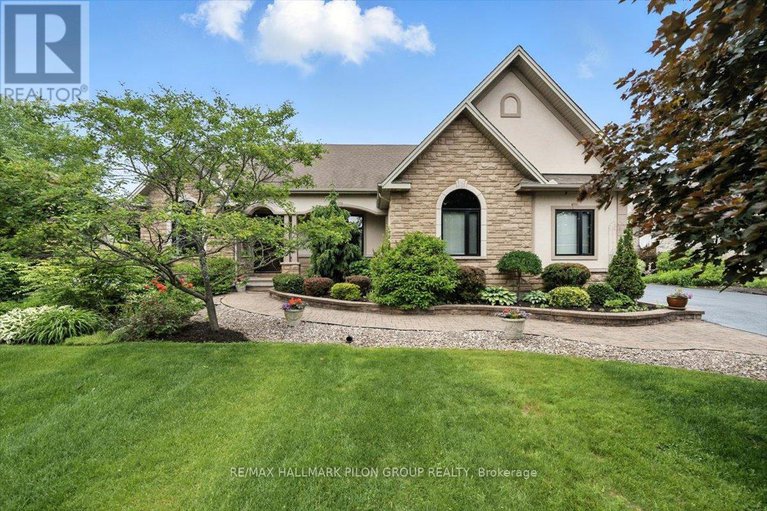 28488839/6893-sparkling-lake-way/greely/ottawa/ontario/K4P1R7_4