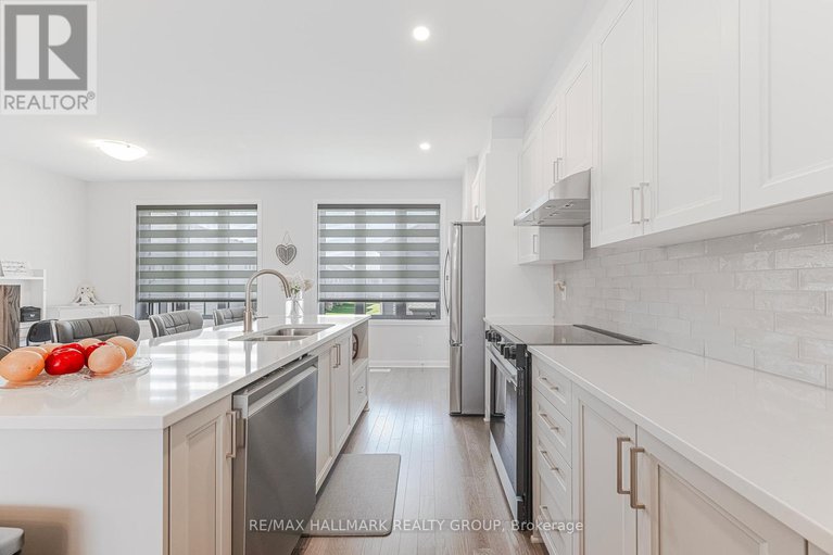 28879601/5017-abbott-street-e/emerald-meadowstrailwest/ottawa/ontario/K2V0M6_9