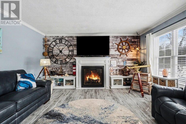 29376063/6167-burritts-rapids-road/north-grenville-twp-kemptville-south/north-grenville/ontario/K0G1N0_11