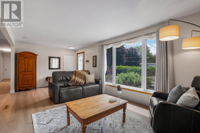 29219283/751-pattee-road/champlain-twp/champlain/ontario/K6A2R2_11