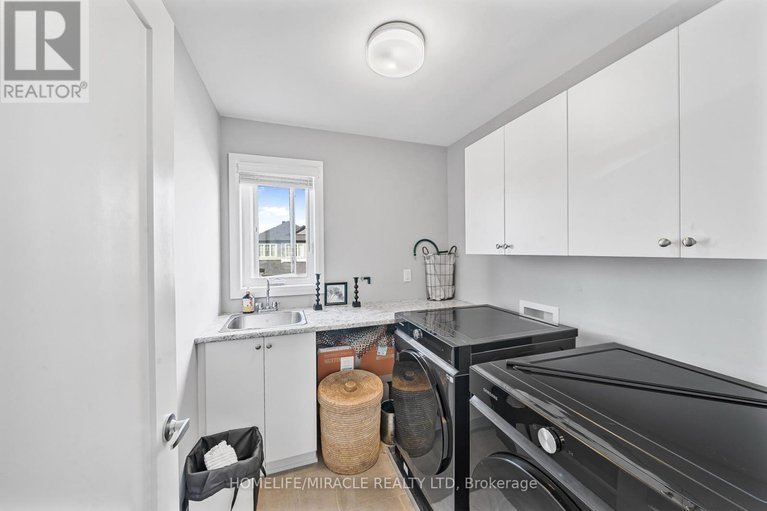 28815474/896-sendero-way/remainder-of-stittsville-area/ottawa/ontario/K2S2W8_33
