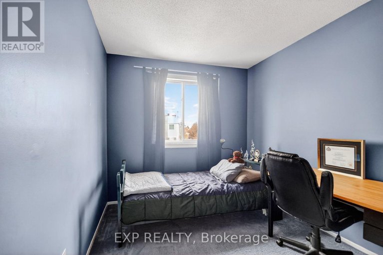 29536083/43-hummingbird-crescent/cedargrovefraserdale/ottawa/ontario/K2J3A5_29