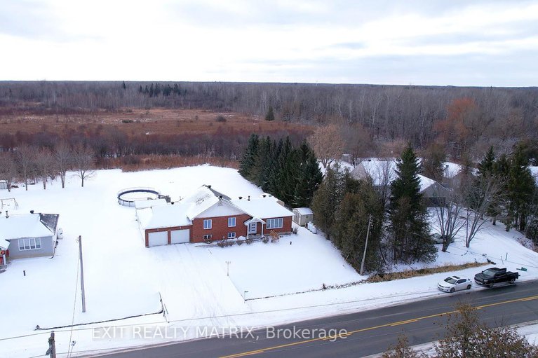 28341963/2418-rideau-road/riverside-south/ottawa/ontario/K1X1B2_39