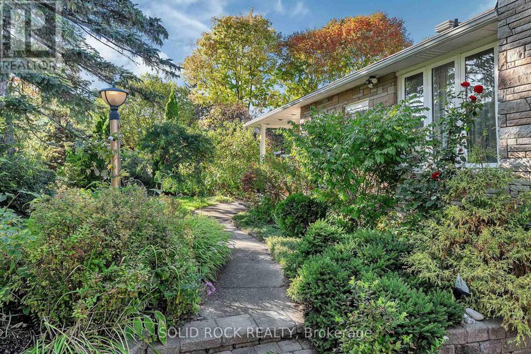 28964085/471-tillbury-avenue/laurentianview/ottawa/ontario/K2A0Y6_3