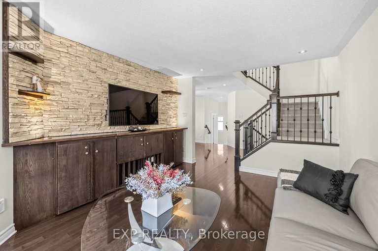 29660875/500-langelier-avenue/mer-bleuebradley-estatesanderson-park/ottawa/ontario/K1W0E9_12