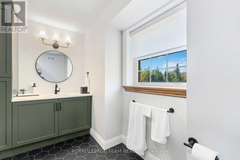 29397822/910-bolton-road/north-grenville-twp-kemptville-south/north-grenville/ontario/K0G1N0_44