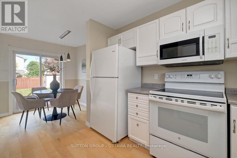 28649208/1677-bottriell-way-n/fallingbrookpineridge/ottawa/ontario/K4A1W1_16