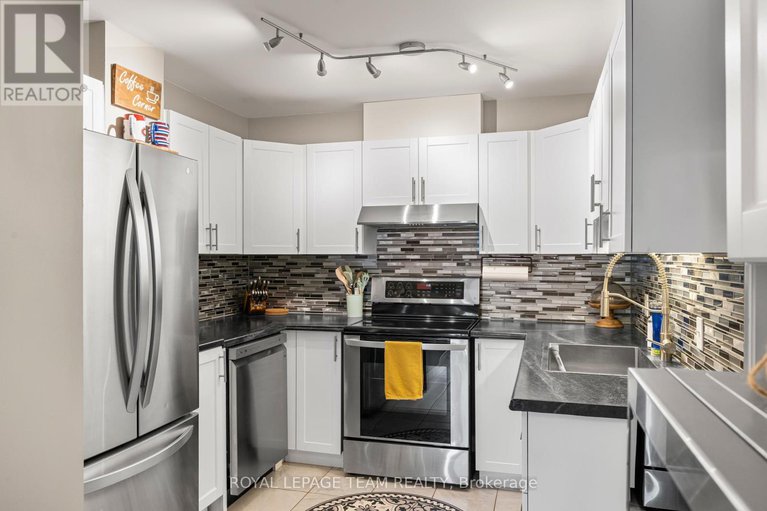 28974832/1-5-timberview-way/westcliffe-estates/ottawa/ontario/K2H9M6_12