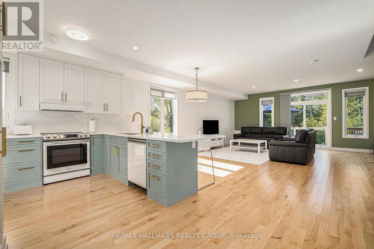 28881418/156-country-meadow-drive/huntley-ward-north-west/ottawa/ontario/K0A1L0_10