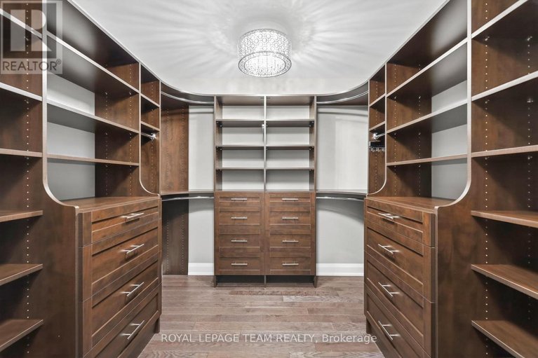 29651799/1670-ortona-avenue/carleton-heights/ottawa/ontario/K2C1W7_29