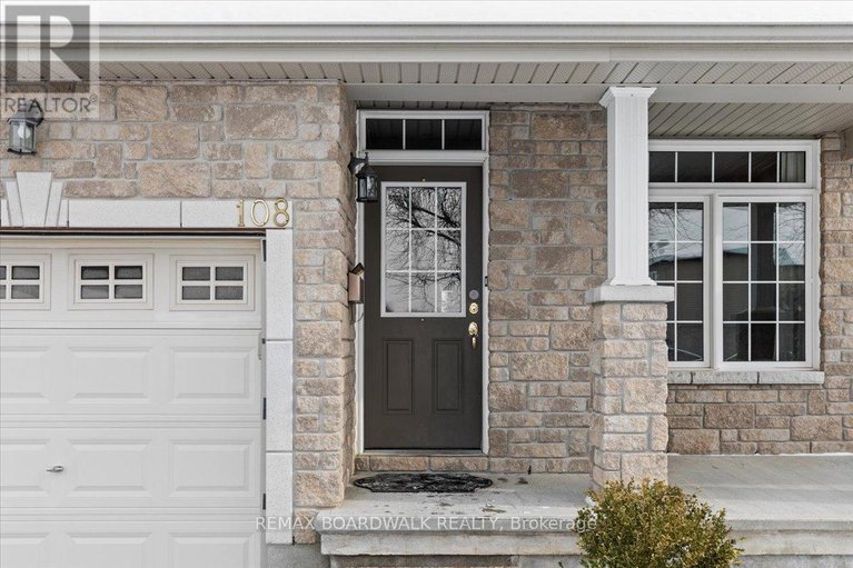 29659406/108-jade-street/town-of-rockland/clarence-rockland/ontario/K4K0C9_2