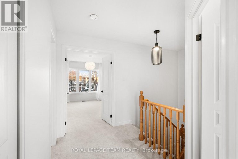 29240606/32-bishops-mills-way/beaverbrook/ottawa/ontario/K2K3C1_35