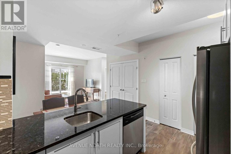 29110733/104-200-winterfell-private/hunt-club-park/ottawa/ontario/K1G4G1_5