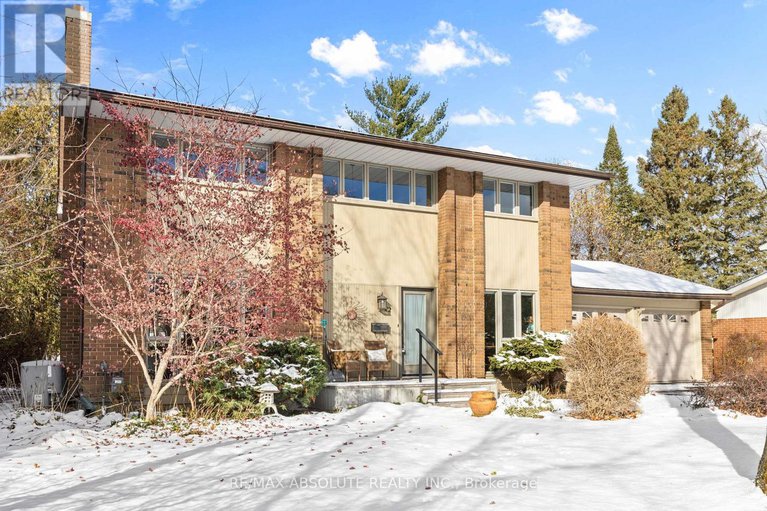 29046801/22-banting-crescent/beaverbrook/ottawa/ontario/K2K1P4_4