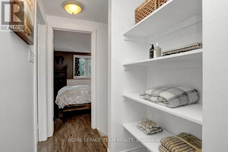 28705275/15-1302-alness-court/pineview/ottawa/ontario/K1B5H2_14