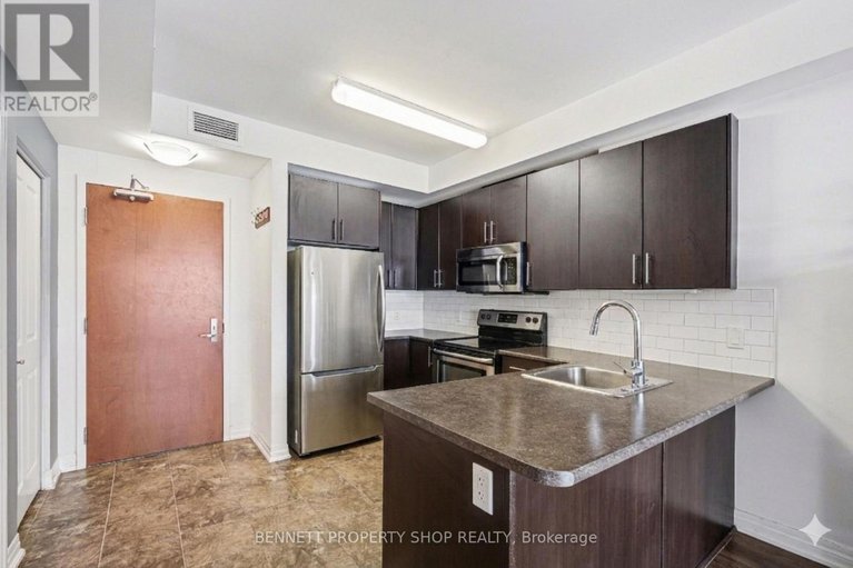 29428897/2005-242-rideau-street/sandy-hill/ottawa/ontario/K1N0B7_2