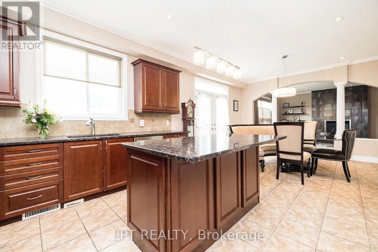 29676638/415-landswood-way/stittsville-south/ottawa/ontario/K2S0A3_12