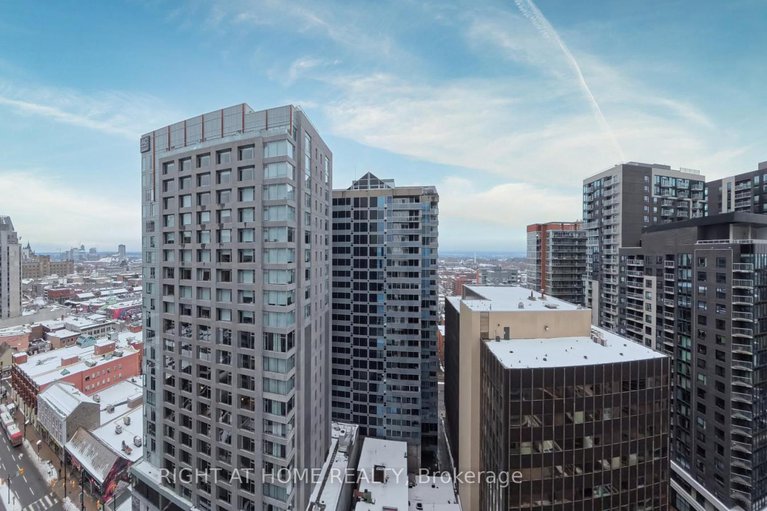 29185277/1901-234-rideau-street/sandy-hill/ottawa/ontario/K1N0A9_26