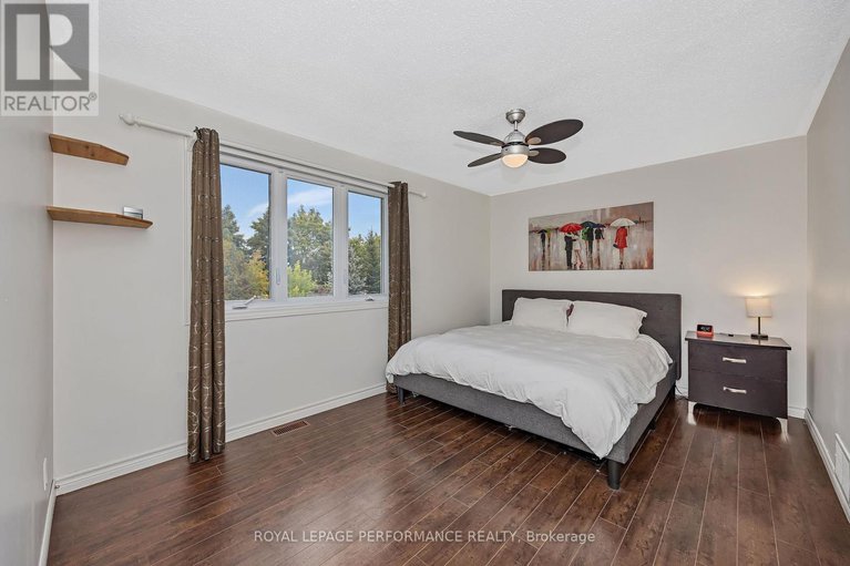 28901939/461-duvernay-drive/queenswood-heights-south/ottawa/ontario/K1E2N7_20