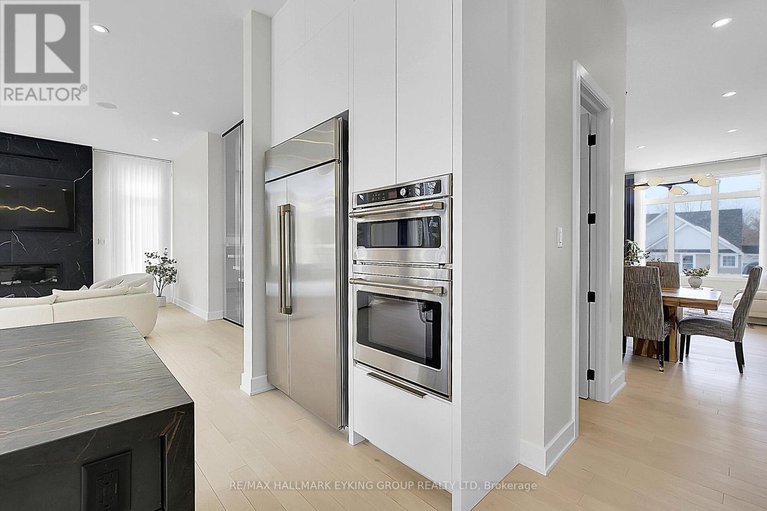 29283028/623-rowanwood-avenue/mckellarhighland/ottawa/ontario/K2A3E3_14