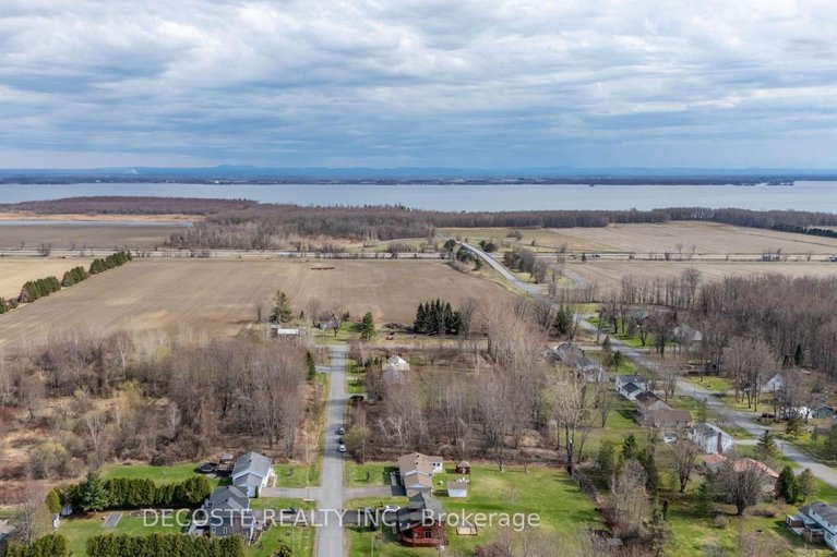 28219841/6124-macbain-street/south-glengarry-lancaster-twp/south-glengarry/ontario/K0C1E0_26
