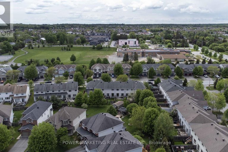 28585317/124-strathcarron-crescent/morgans-grantsouth-march/ottawa/ontario/K2K0C7_44