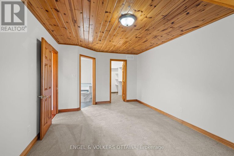 28882323/4682-beckwith-boundary-road/rideau-twp-south-to-roger-stevens-drive/ottawa/ontario/K0A1B0_30