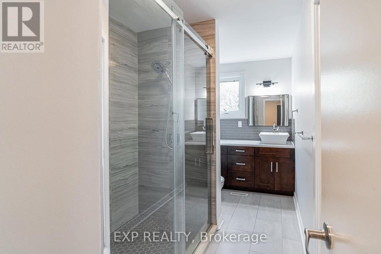 28733539/80-coolspring-crescent/borden-farmstewart-farmcarleton-heightsparkwood-hills/ottawa/ontario/K2E7M8_24