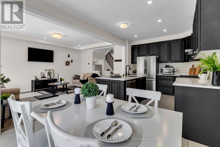 28395434/906-nokomis-place/half-moon-bay/ottawa/ontario/K2J6T2_17