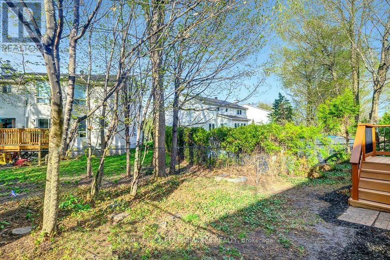 29524227/56-ipswich-terrace/morgans-grantsouth-march/ottawa/ontario/K2K2R3_35