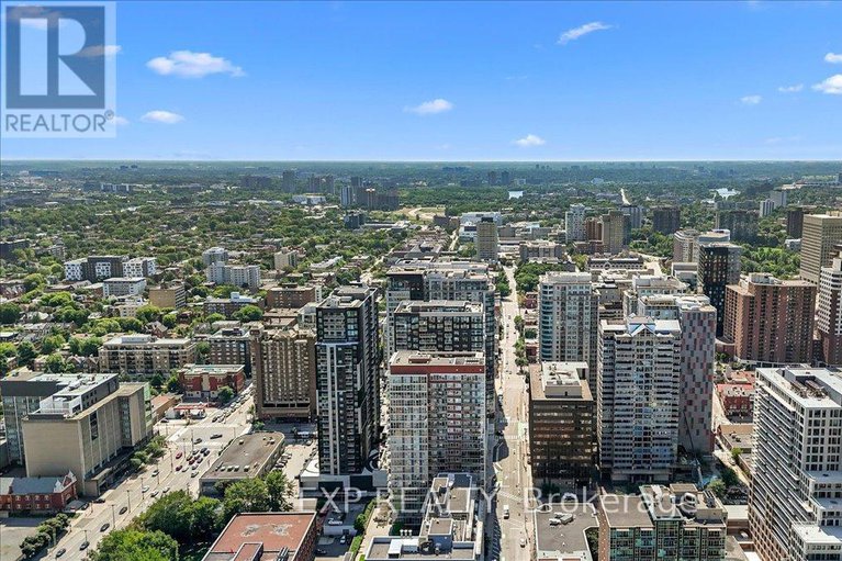 28749894/2505-242-rideau-street/sandy-hill/ottawa/ontario/K1N0B7_39