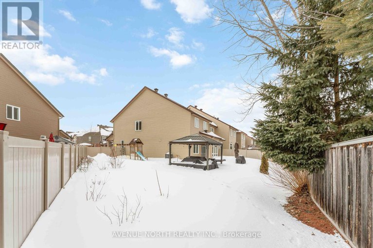 29397621/345-alasken-drive/blossom-parkkemp-parkfindlay-creek/ottawa/ontario/K1T0M4_45