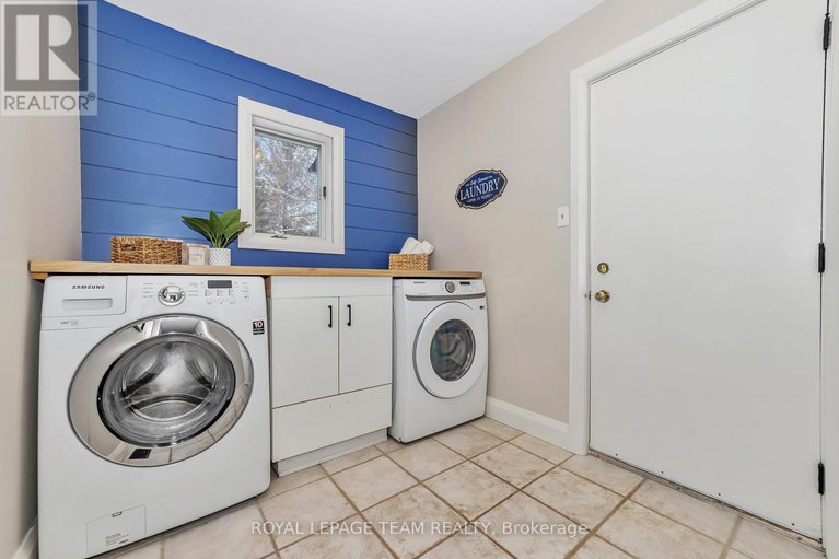 28266949/129-ridgeview-drive/carp/ottawa/ontario/K0A1L0_38