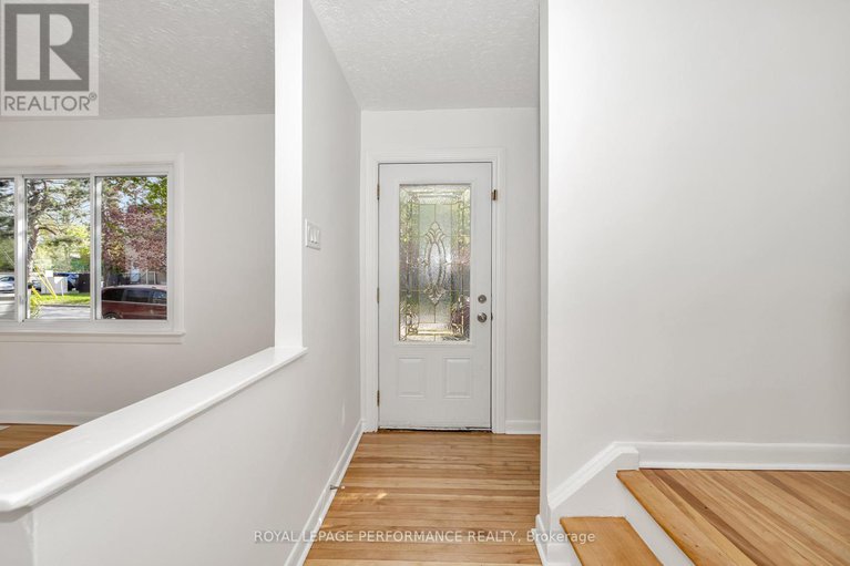 28502745/622-borthwick-avenue/castle-heightsrideau-high/ottawa/ontario/K1K2L9_3