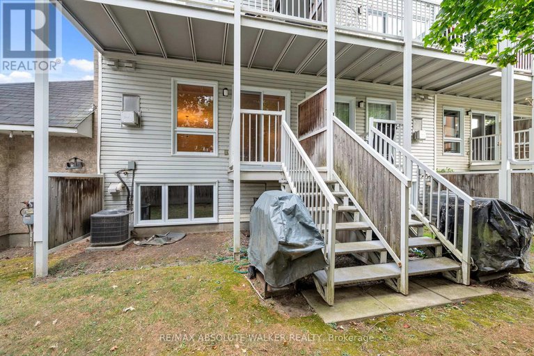 29081354/1673-locksley-lane/beaconwood/ottawa/ontario/K1J1B6_25