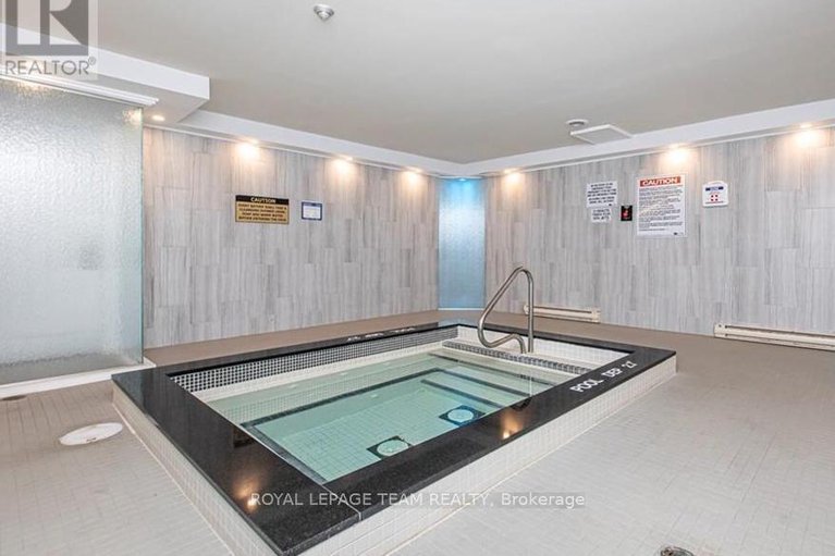 29074501/102-2760-carousel-crescent/emerald-woodssawmill-creek/ottawa/ontario/K1T2N4_16