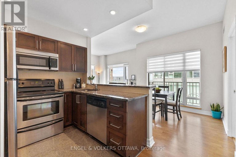 28806485/1211-200-besserer-street/sandy-hill/ottawa/ontario/K1N0A7_6