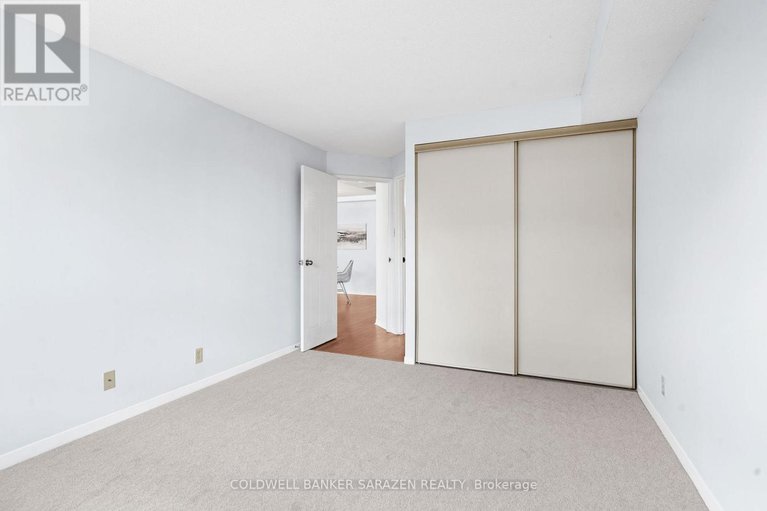 29228358/209-80-sandcastle-drive/leslie-park/ottawa/ontario/K2H9E7_21